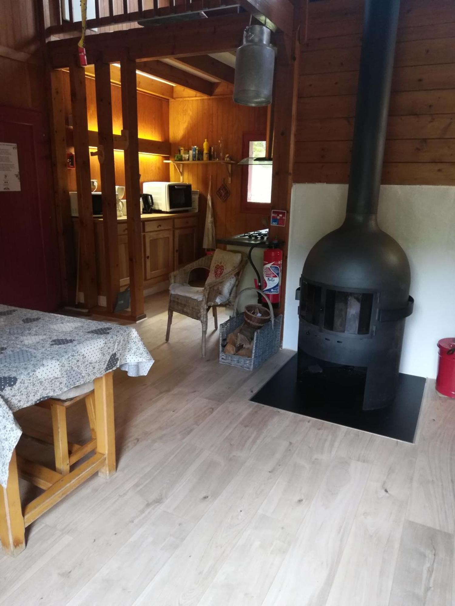 Les Chalets De La Foret D'Issaux Osse-en-Aspe Экстерьер фото